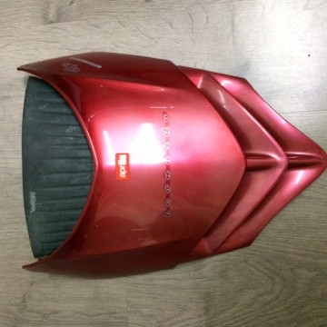 Передний пластик Aprilia Leonardo 250