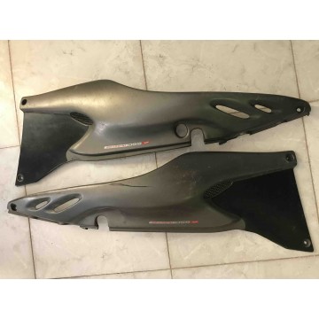 Пластик боковой для Aprilia Pegasso 650. Пластик боковой для Aprilia Pegasso 650.