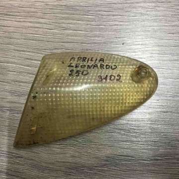 Поворотник Aprilia Leonardo 250
