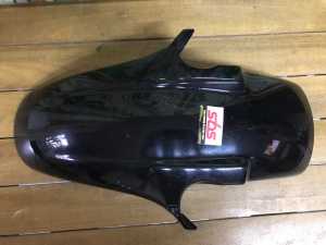Переднее крыло. Бризговик  Honda Hornet CB600  