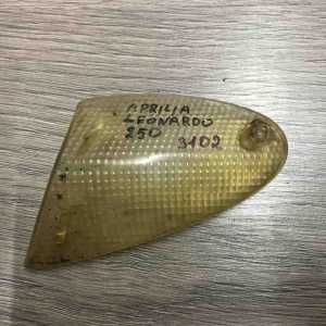 Поворотник Aprilia Leonardo 250